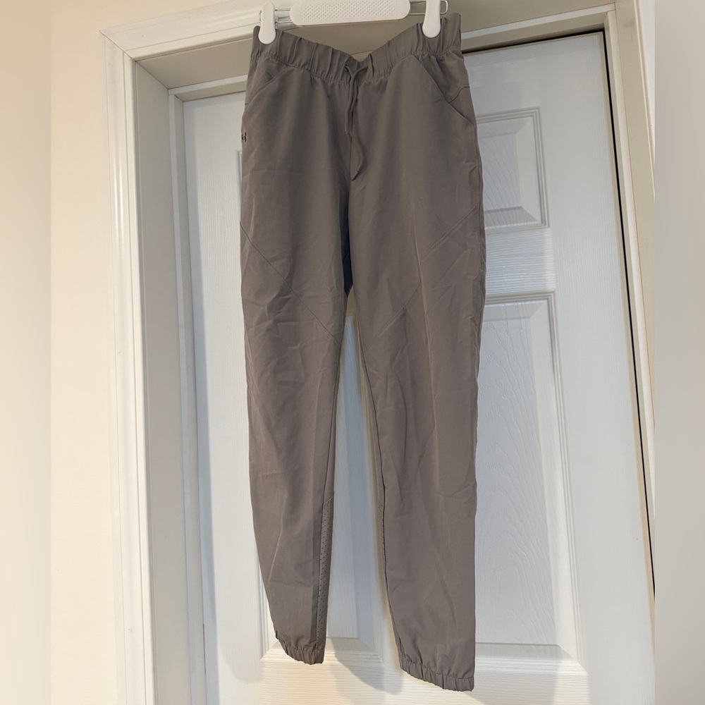 Under Armour Women's Gray Fusion Pants